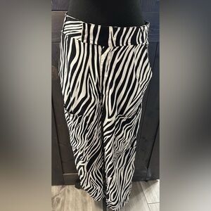 TopMark Zebra Print Wide-Leg Pants - Black & White - Size 8
